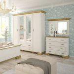 Συρταριέρα Jaden pakoworld 4ων συρταριών golden oak-λευκό antique 93,5x39x88,5εκ - Image 2