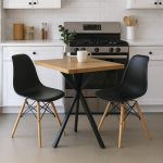 Τραπεζαρία με Καρέκλες Julita μαύρο και Τραπέζι Prestone oak 70x70x75εκ Σετ 3τεμ